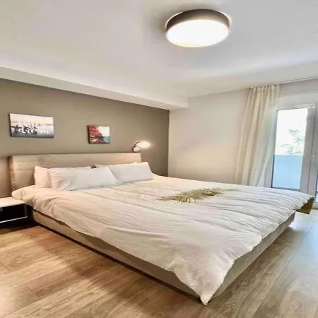 Apartment Deluxe In The Center Of Kallithea *